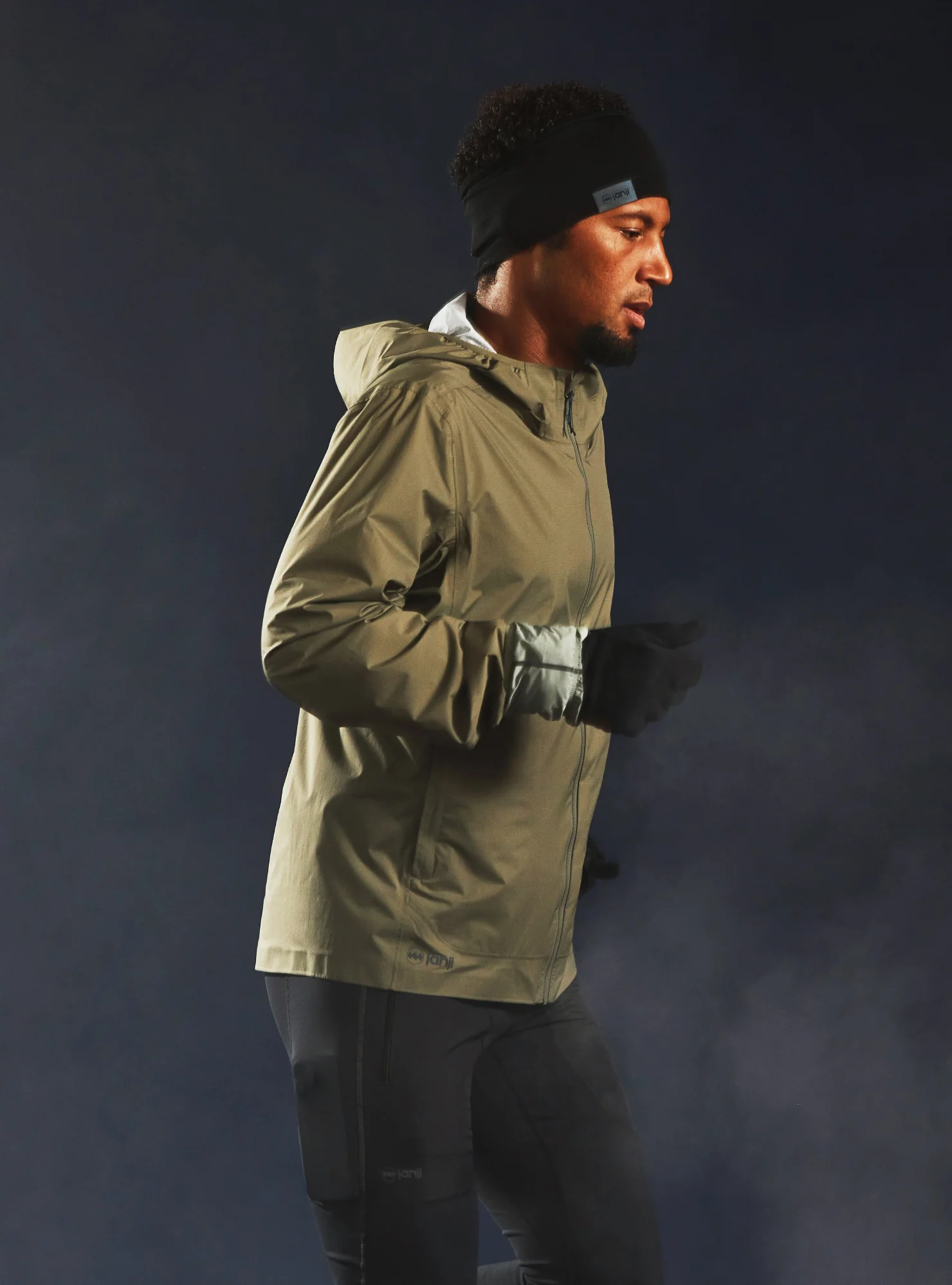 M's Rainrunner Pack Jacket - Image 18