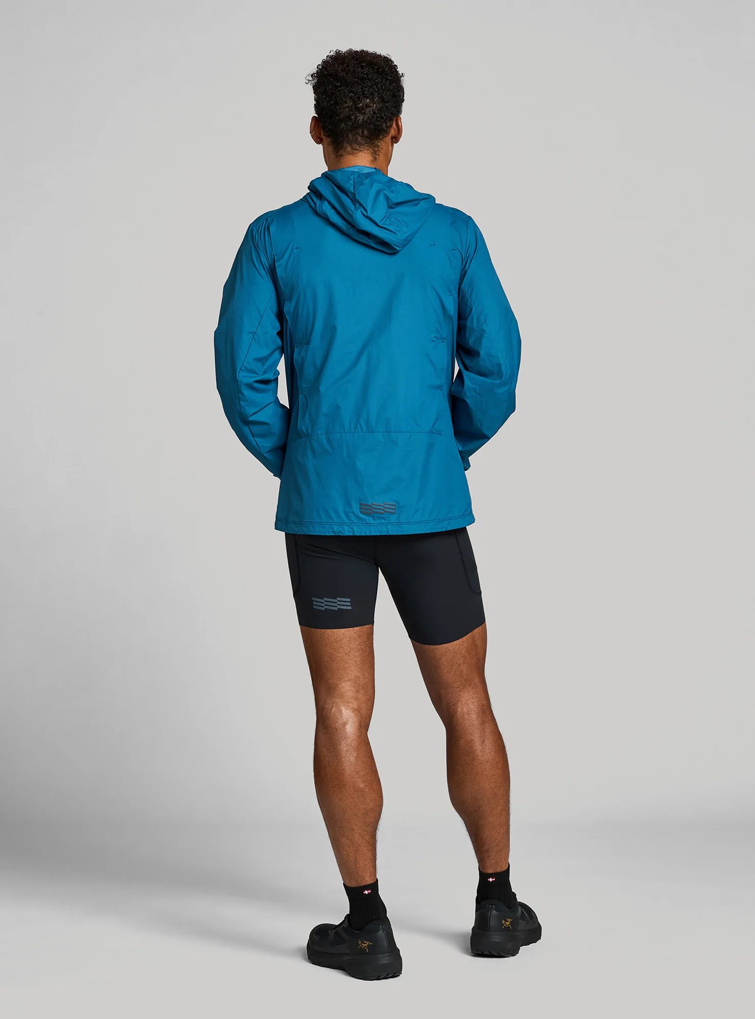 M's Zephyrunner Wind Shell - Image 15