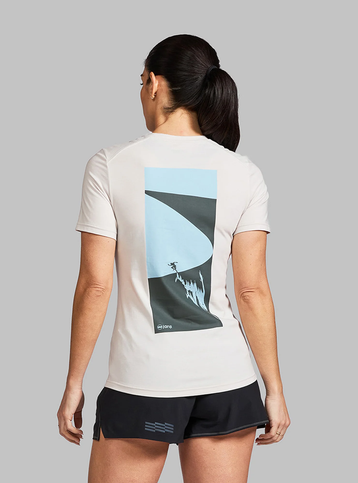 W's Circa Daily Tee - Image 17
