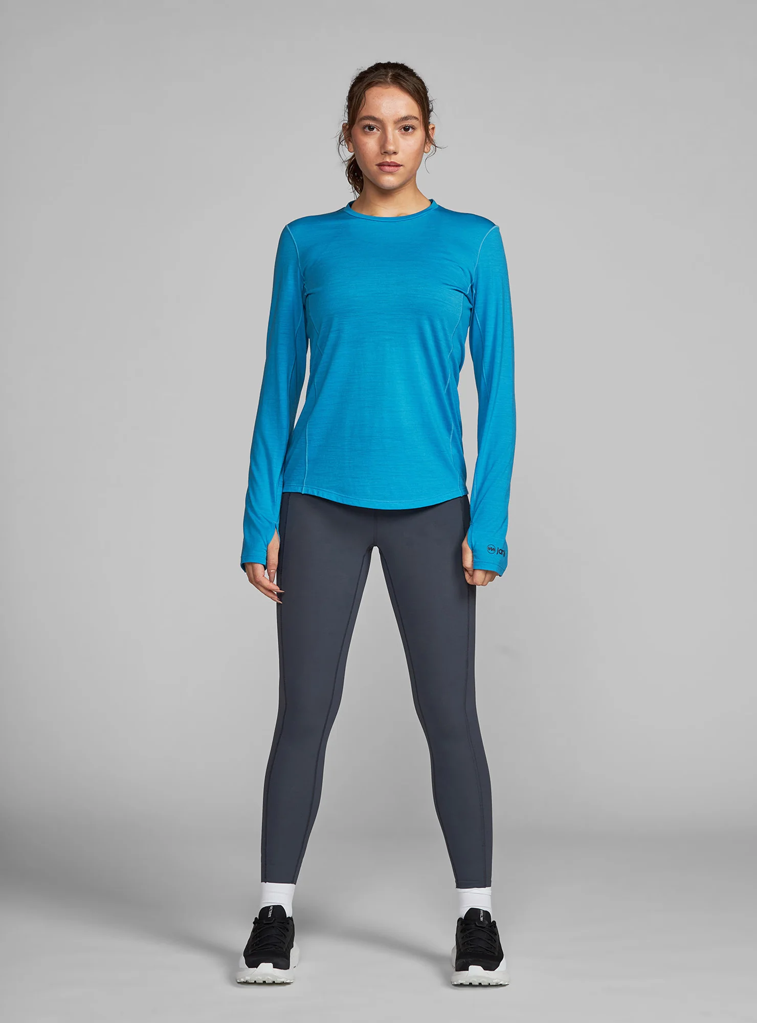 W's Repeat Merino Long Sleeve - Image 11