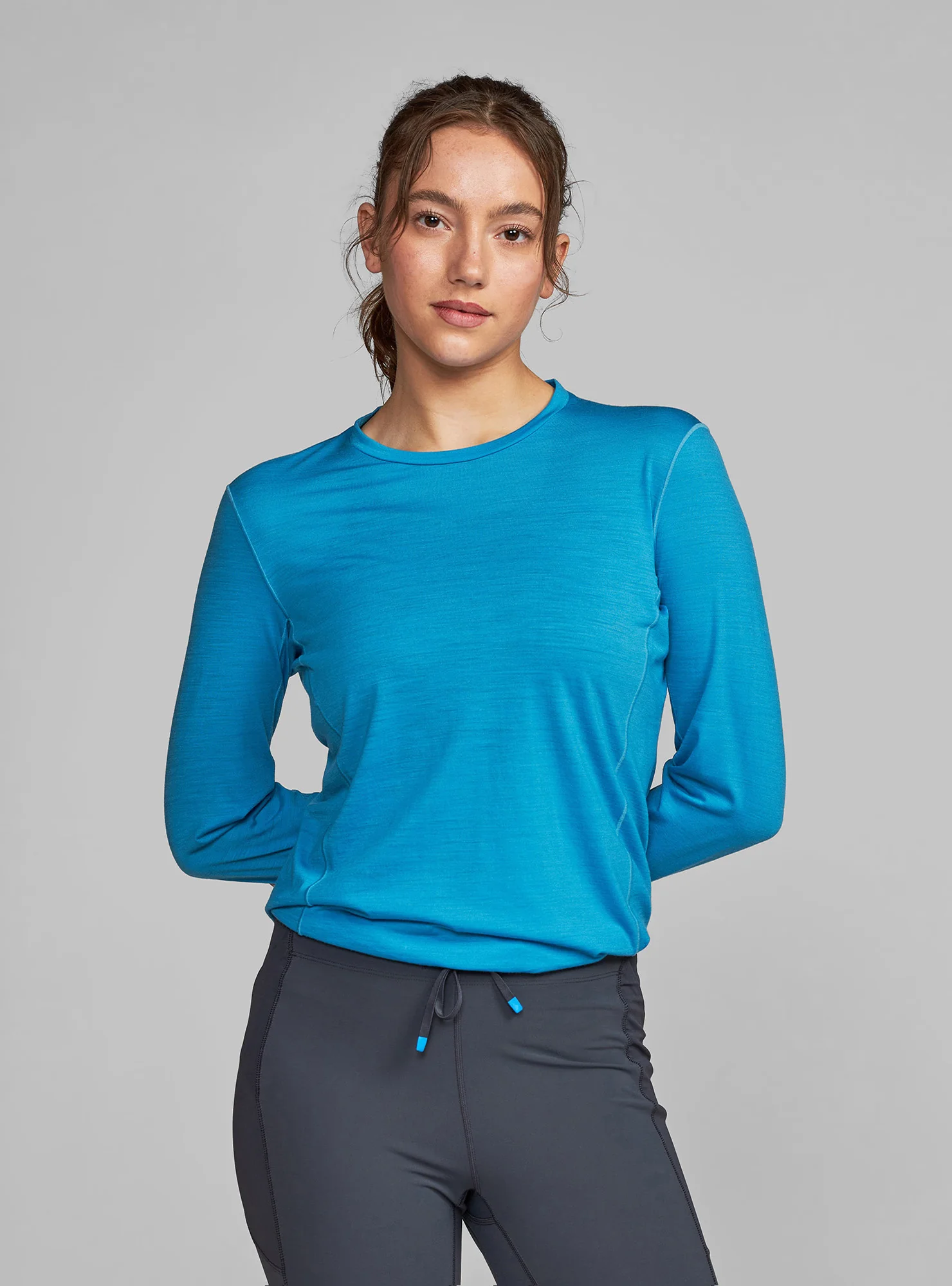 W's Repeat Merino Long Sleeve - Image 9